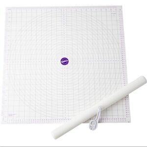 Wilton Fondant Cake Decorating Kit 3pc. Rolling Pin Measuring Mat Design Cutter